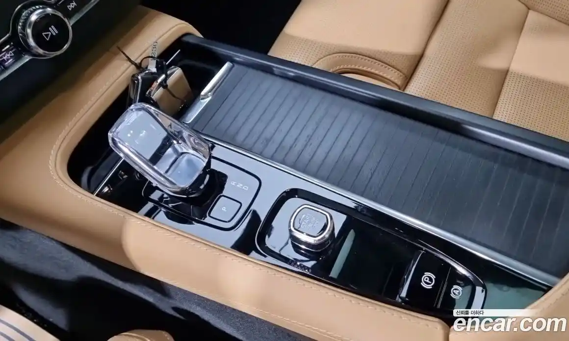 Volvo XC90 2023 2.0 Автомат в Москве № 164781, фото 11