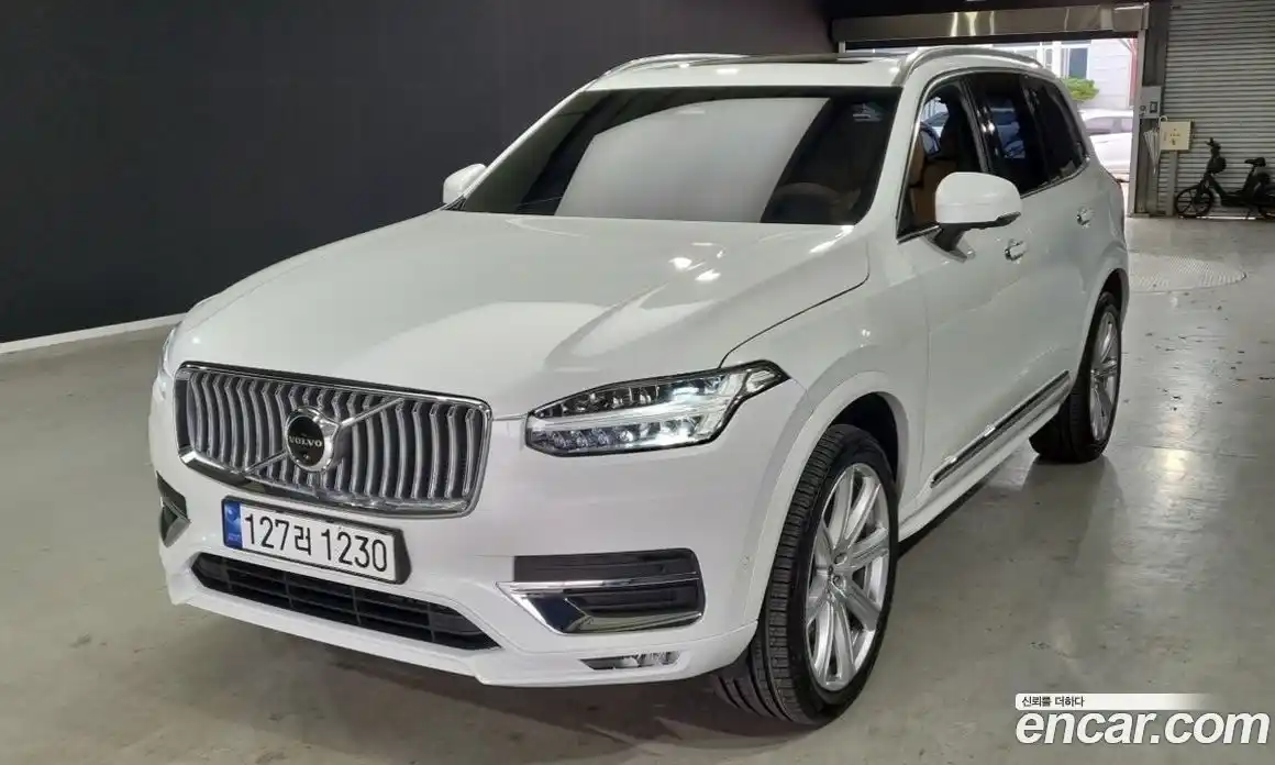 Volvo XC90 2023 2.0 Автомат в Москве № 164781, фото 13
