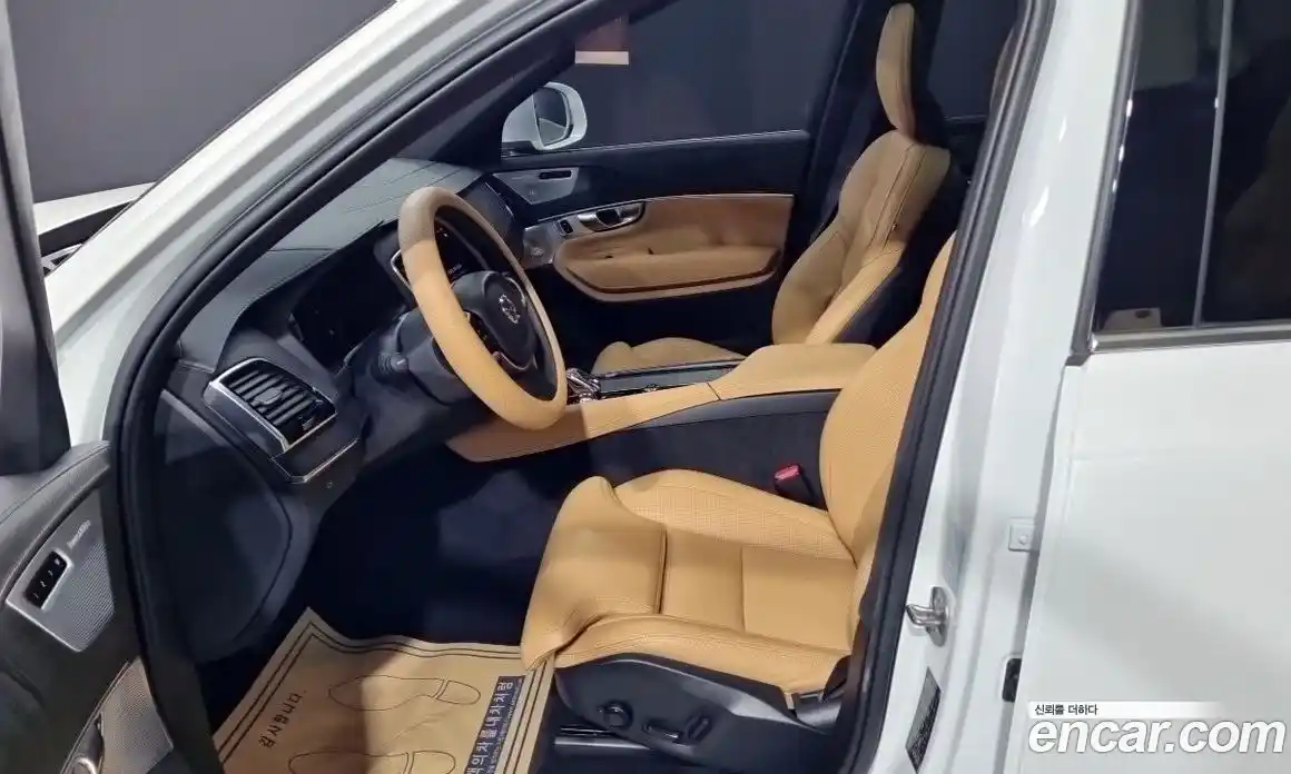 Volvo XC90 2023 2.0 Автомат в Москве № 164781, фото 17