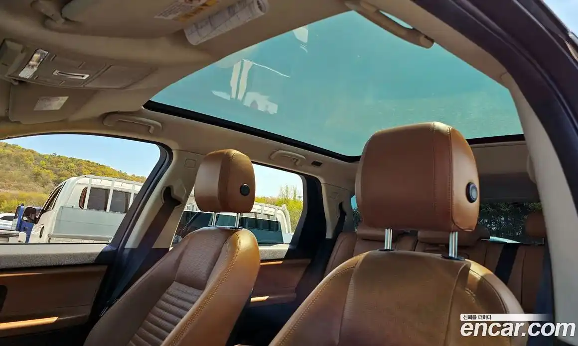 Land Rover Discovery Sport 2019 2.0 Автомат в Москве № 166302, фото 1