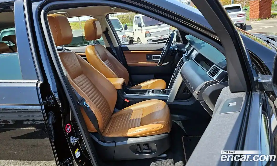 Land Rover Discovery Sport 2019 2.0 Автомат в Москве № 166302, фото 14