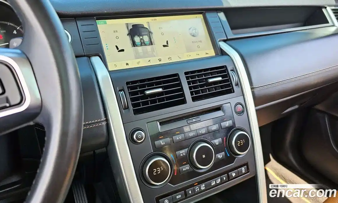 Land Rover Discovery Sport 2019 2.0 Автомат в Москве № 166302, фото 18