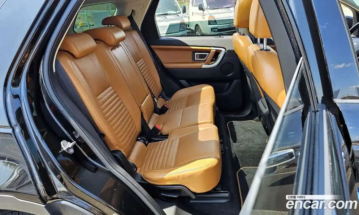 Land Rover Discovery Sport 2019 2.0 Автомат в Москве № 166302, фото 8