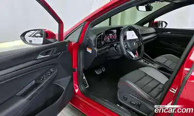 Volkswagen Golf 2022 2.0 Автомат в Москве № 168586, миниатюра 9