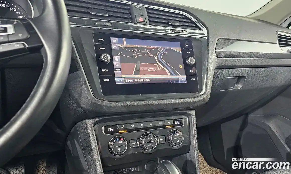 Volkswagen Tiguan 2020 2.0 Автомат в Москве № 168915, фото 14