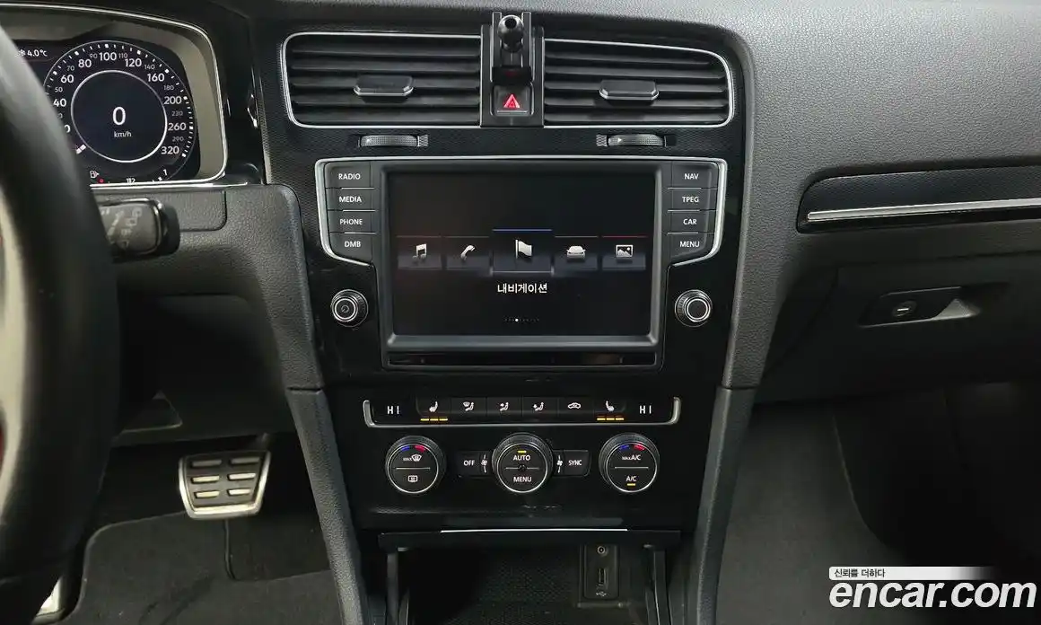 Volkswagen Golf 2016 2.0 Автомат в Москве № 169117, фото 15