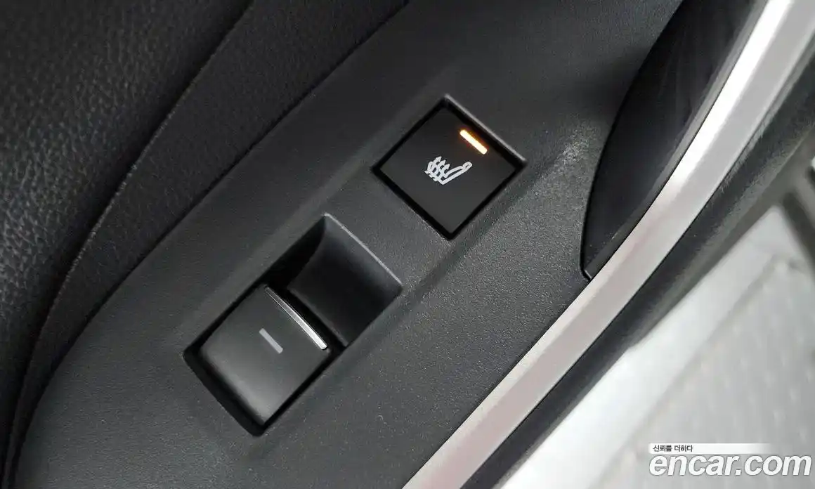 Toyota RAV4 2025 2.5 Автомат в Москве № 170113, фото 12