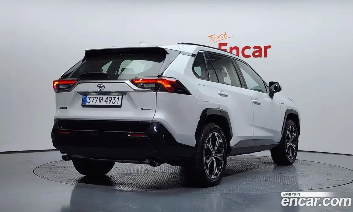 Toyota RAV4 2025 2.5 Автомат в Москве № 170113, фото 13