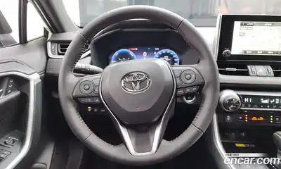 Toyota RAV4 2025 2.5 Автомат в Москве № 170113, миниатюра 2