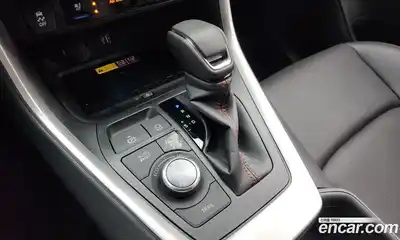 Toyota RAV4 2025 2.5 Автомат в Москве № 170113, миниатюра 4