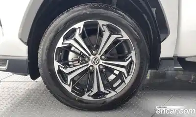 Toyota RAV4 2025 2.5 Автомат в Москве № 170113, миниатюра 9