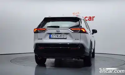 Toyota RAV4 2025 2.5 Автомат в Москве № 170113, миниатюра 10