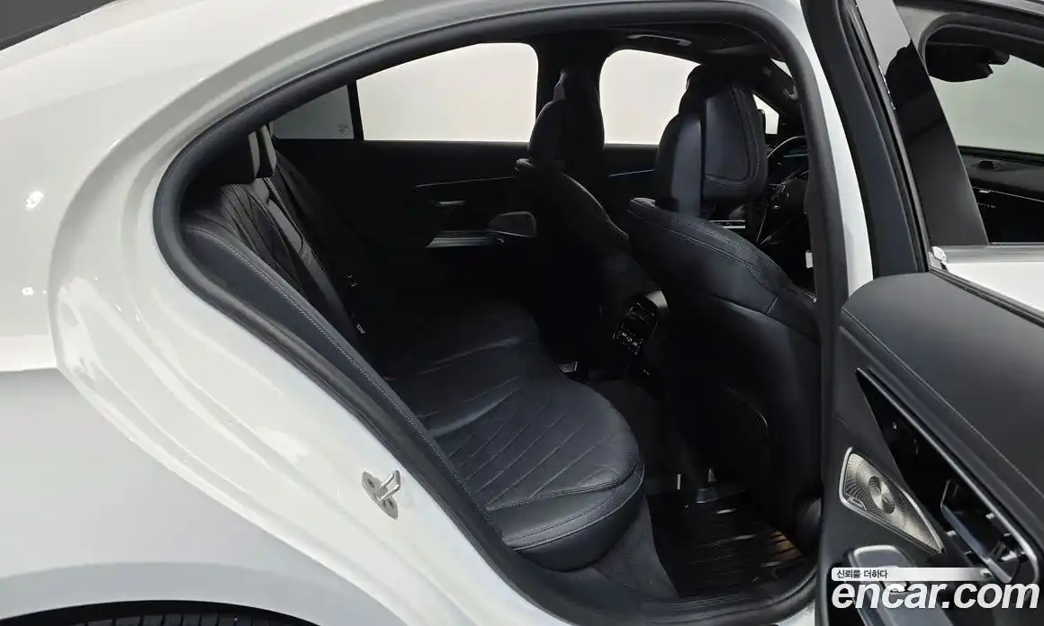 Mercedes-Benz E-Class 2024 3.0 Автомат в Москве № 177323, фото 15