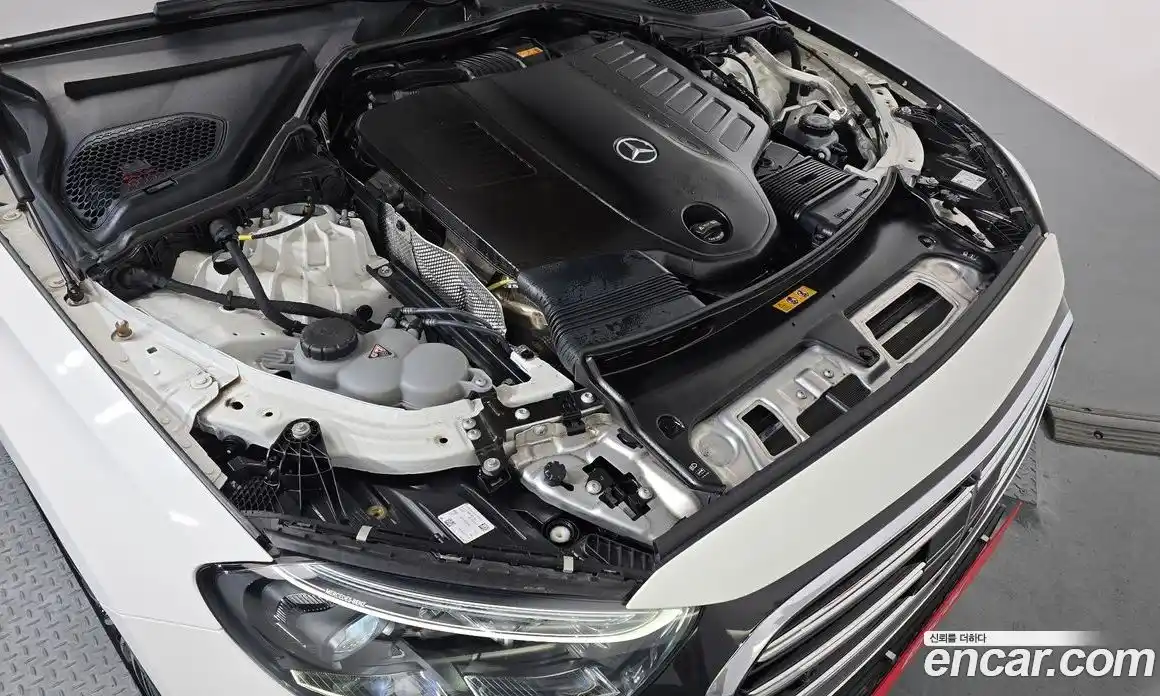 Mercedes-Benz E-Class 2024 3.0 Автомат в Москве № 177323, фото 5