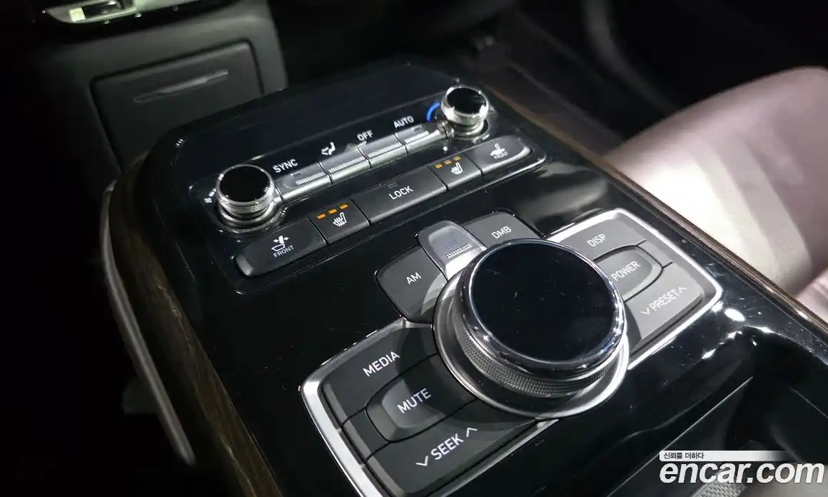 Genesis EQ900 2016 3.8 Автомат в Москве № 179610, фото 16