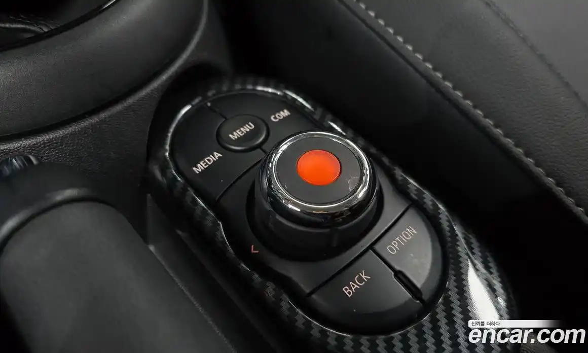 Mini Cooper 2019 1.5 Автомат в Москве № 183424, фото 12