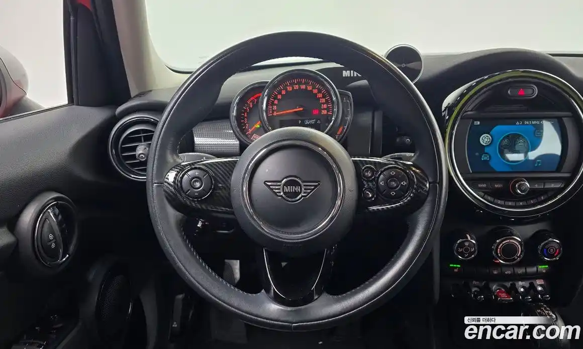 Mini Cooper 2019 1.5 Автомат в Москве № 183424, фото 6