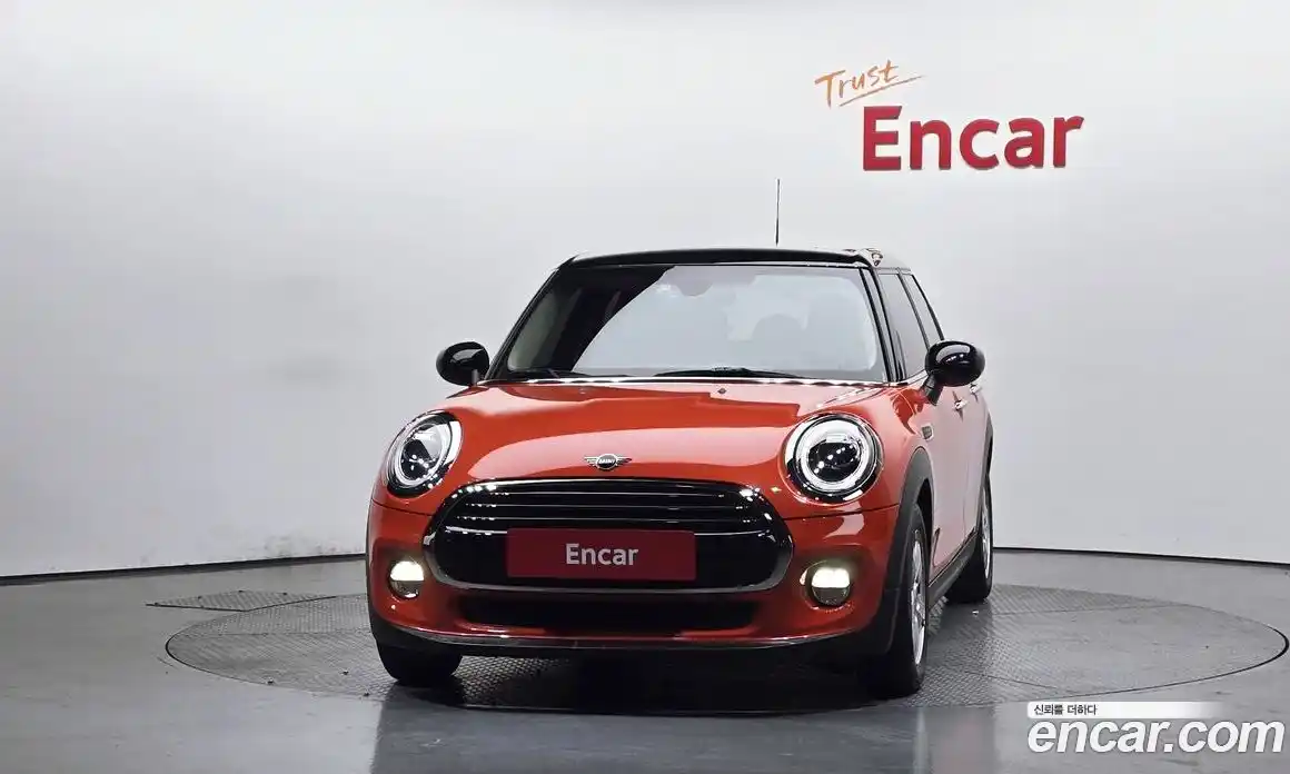 Mini Cooper 2019 1.5 Автомат в Москве № 183424, фото 9