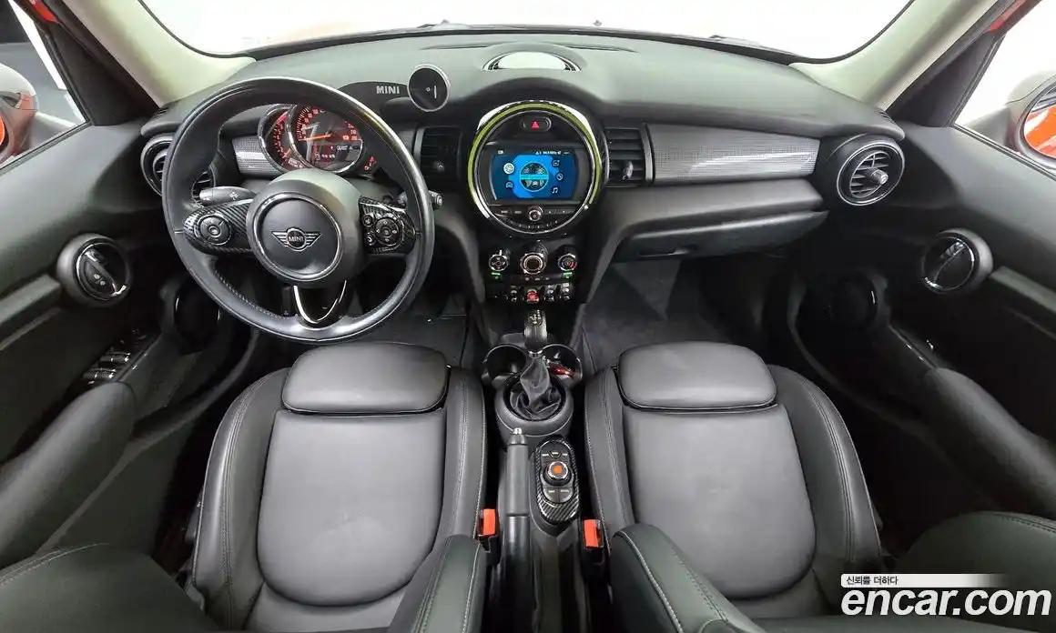 Mini Cooper 2019 1.5 Автомат в Москве № 183424, фото 10