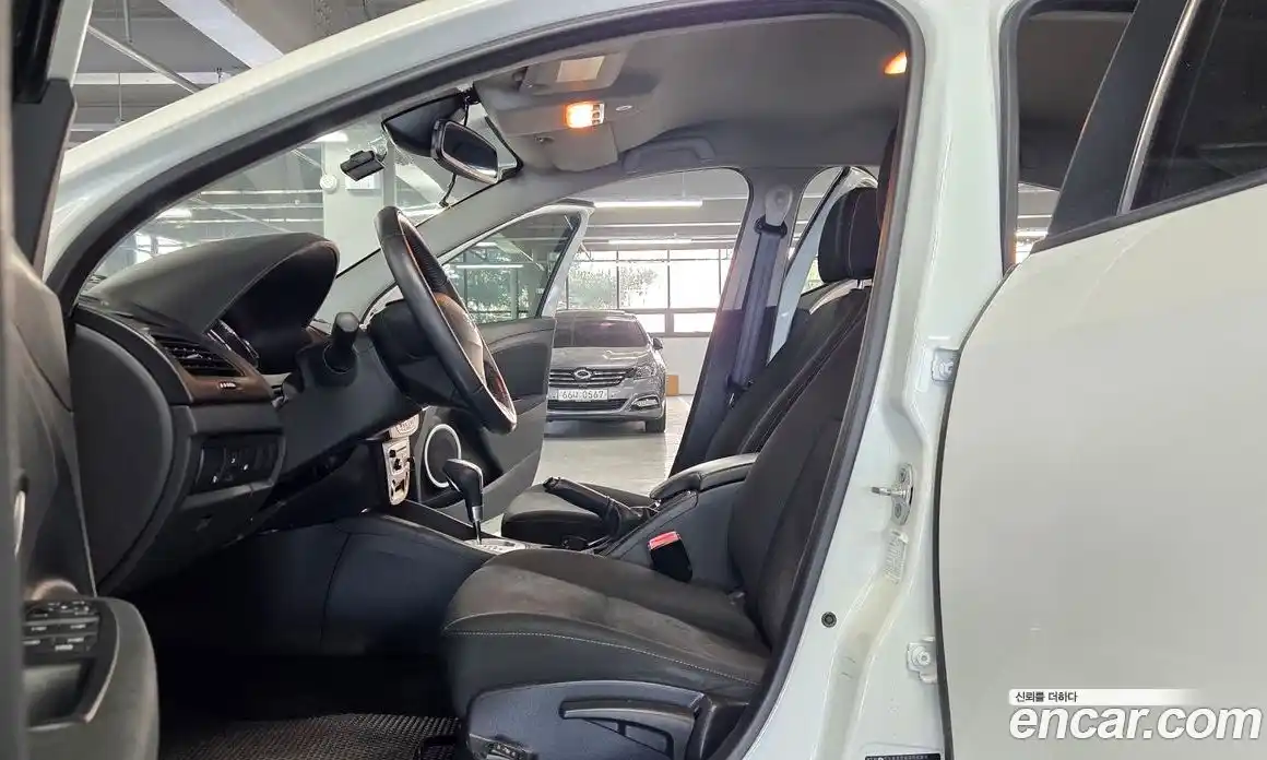 Renault SM3 2015 1.6 Автомат в Москве № 186136, фото 9