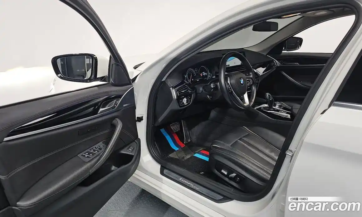 BMW 5-Series 2018 2.0 Автомат в Москве № 191387, фото 16