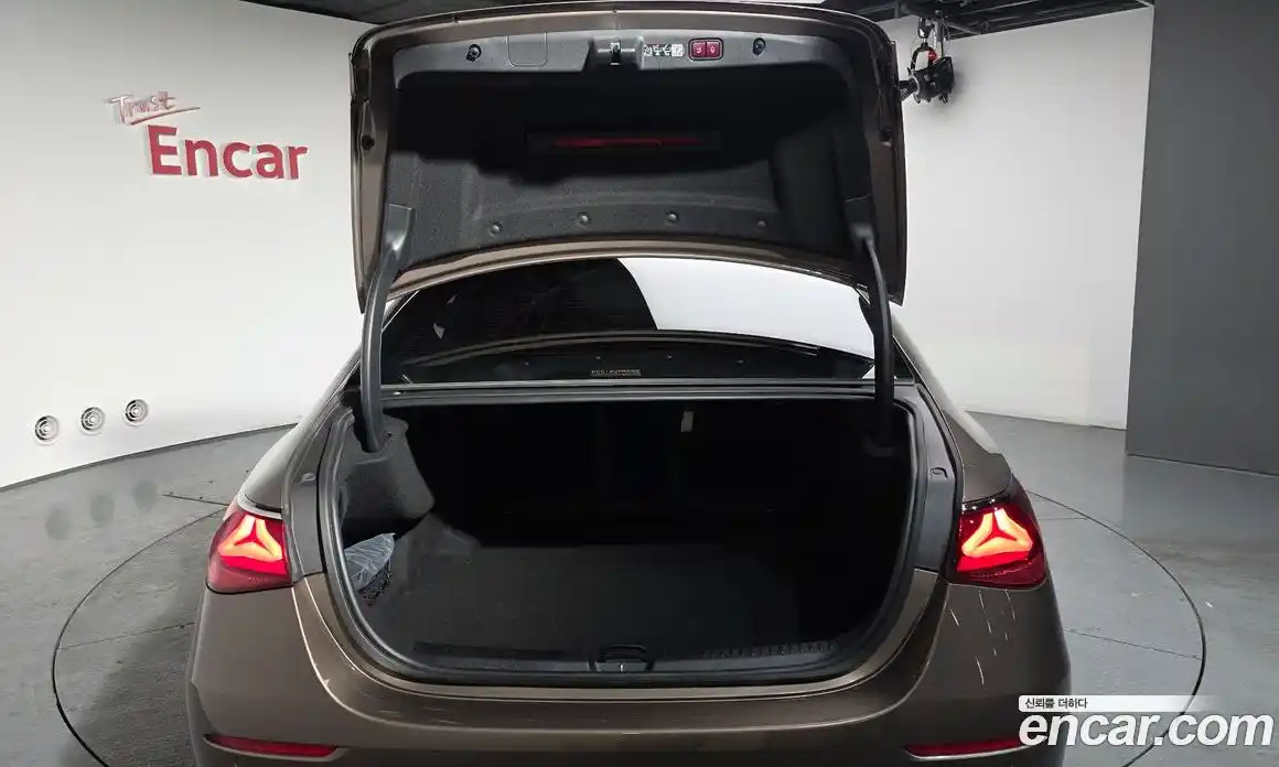 Mercedes-Benz E-Class 2025 2.0 Автомат в Москве № 193883, фото 14