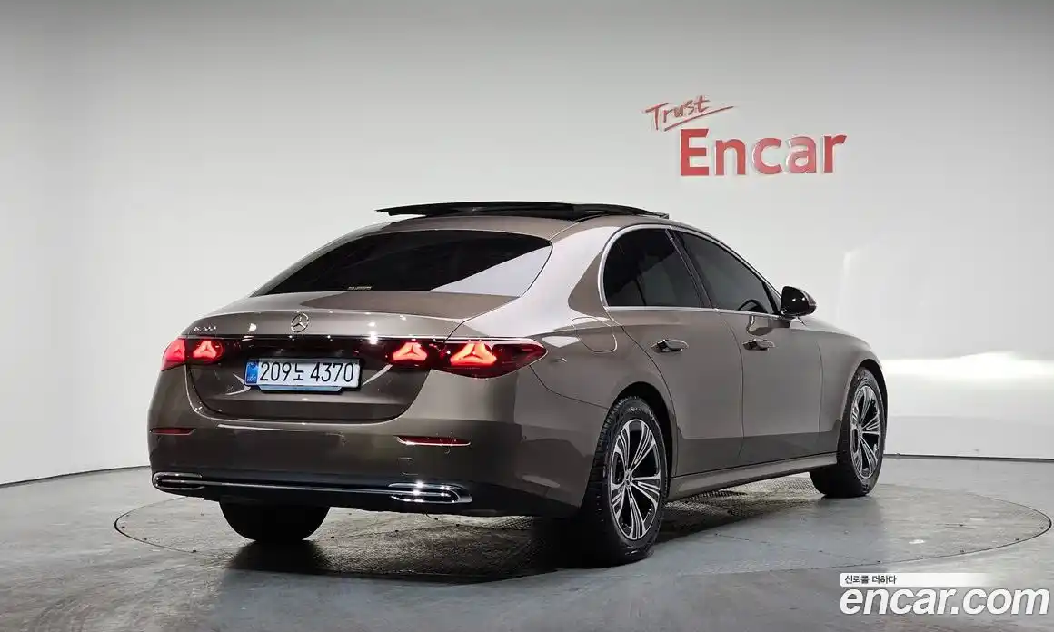 Mercedes-Benz E-Class 2025 2.0 Автомат в Москве № 193883, фото 18