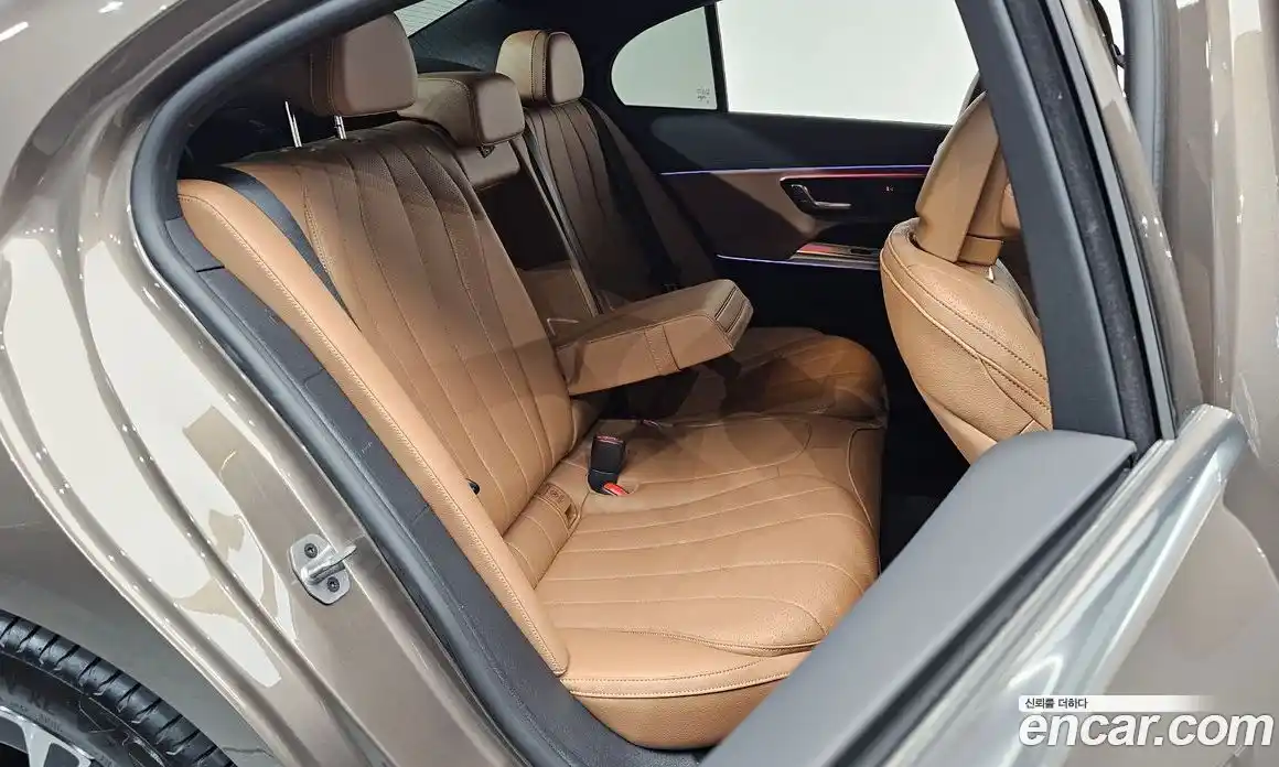 Mercedes-Benz E-Class 2025 2.0 Автомат в Москве № 193883, фото 3