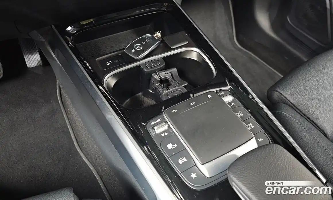 Mercedes-Benz GLB-Class 2023 1.9 Автомат в Москве № 194246, фото 13