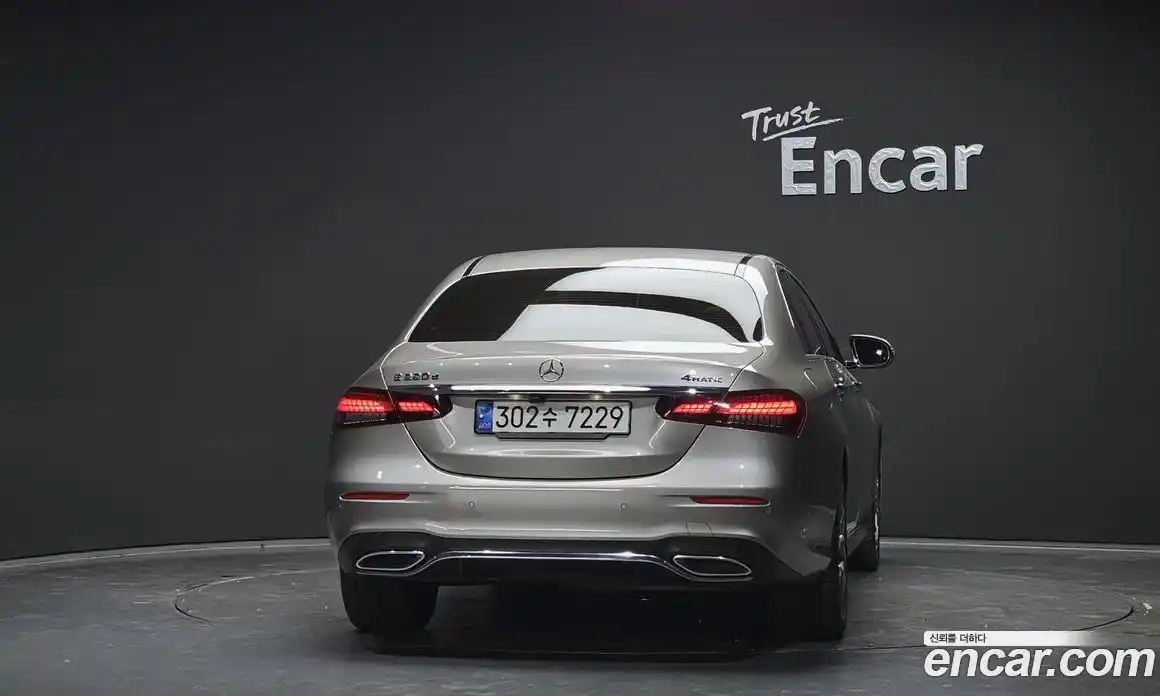 Mercedes-Benz E-Class 2021 1.9 Автомат в Москве № 195203, фото 12