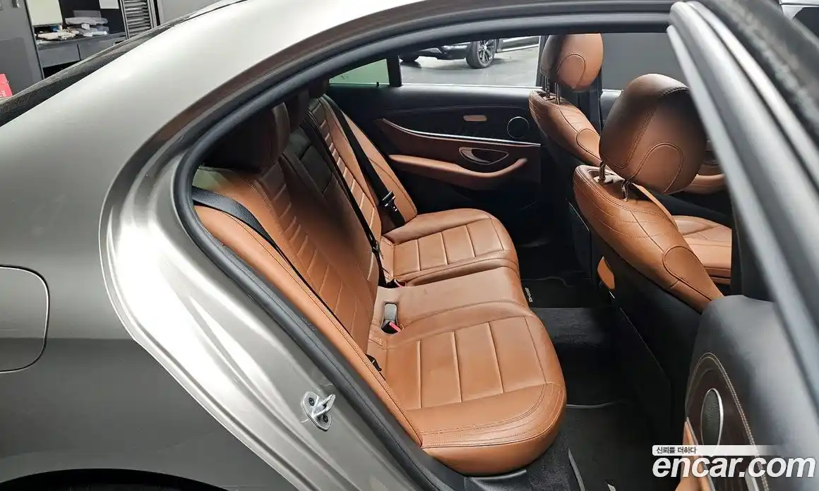 Mercedes-Benz E-Class 2021 1.9 Автомат в Москве № 195203, фото 15