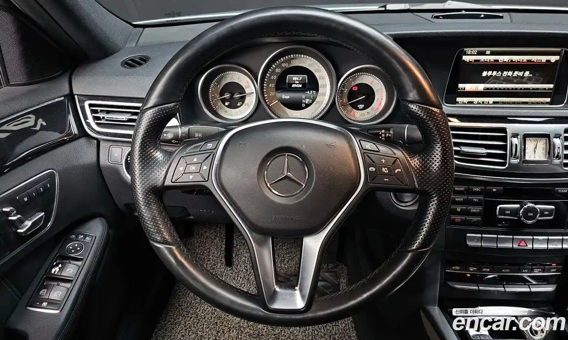 Mercedes-Benz E-Class 2015 3.5 Автомат в Москве № 195432, фото 17
