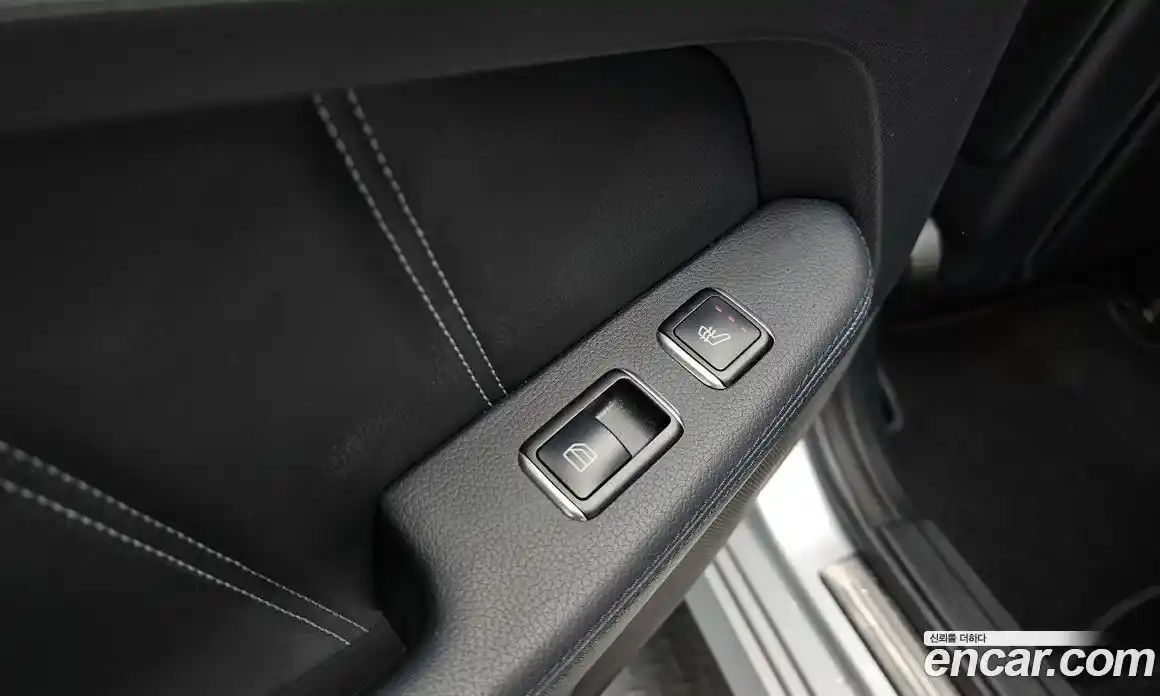 Mercedes-Benz E-Class 2015 3.5 Автомат в Москве № 195432, фото 10