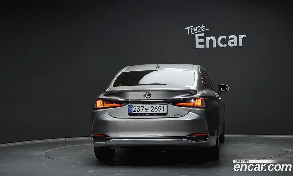 Lexus ES 2025 2.5 Автомат в Москве № 198754, фото 7