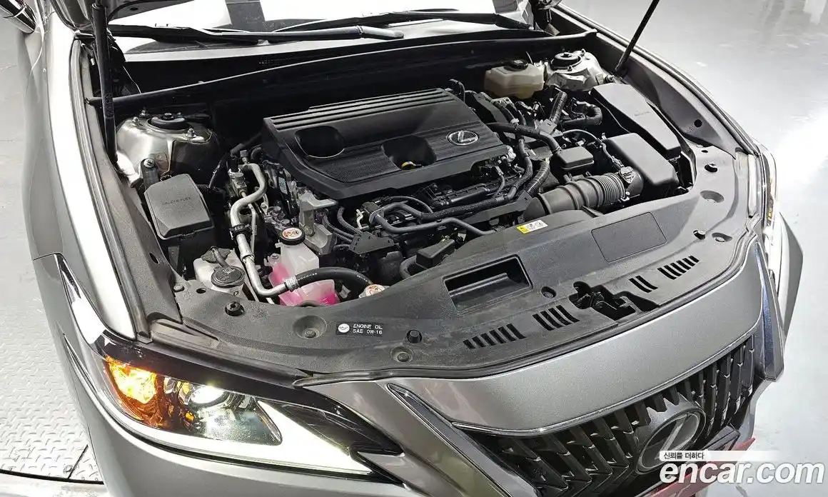 Lexus ES 2025 2.5 Автомат в Москве № 198754, фото 9