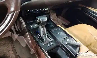 Lexus ES 2020 2.5 Автомат в Москве № 198793, миниатюра 3