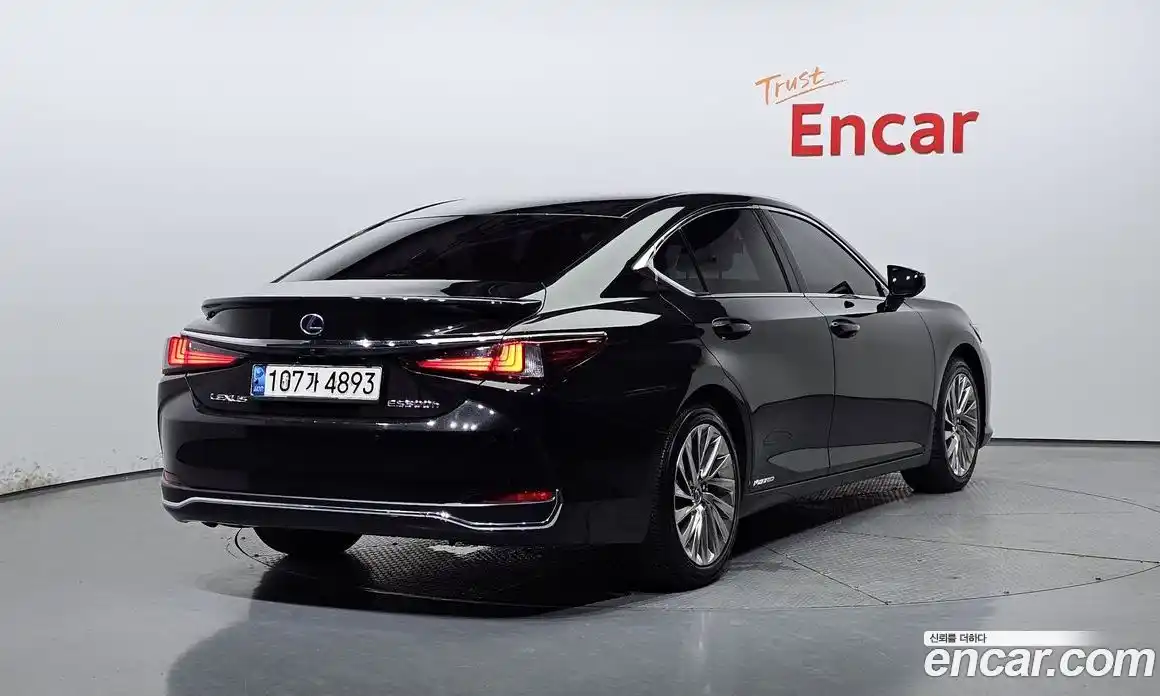 Lexus ES 2020 2.5 Автомат в Москве № 198793, фото 9