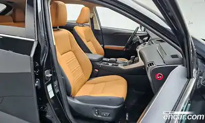 Lexus NX 2020 2.5 Автомат в Москве № 198870, миниатюра 4