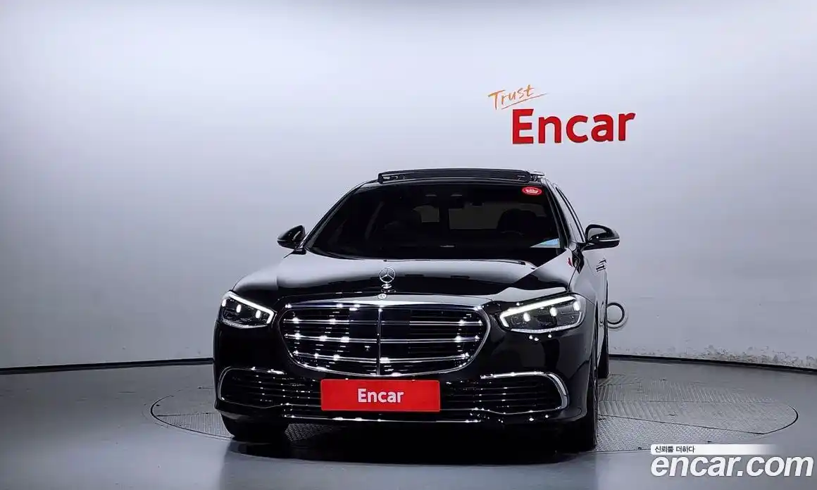 Mercedes-Benz S-Class 2023 4.0 Автомат в Москве № 202919, фото 17