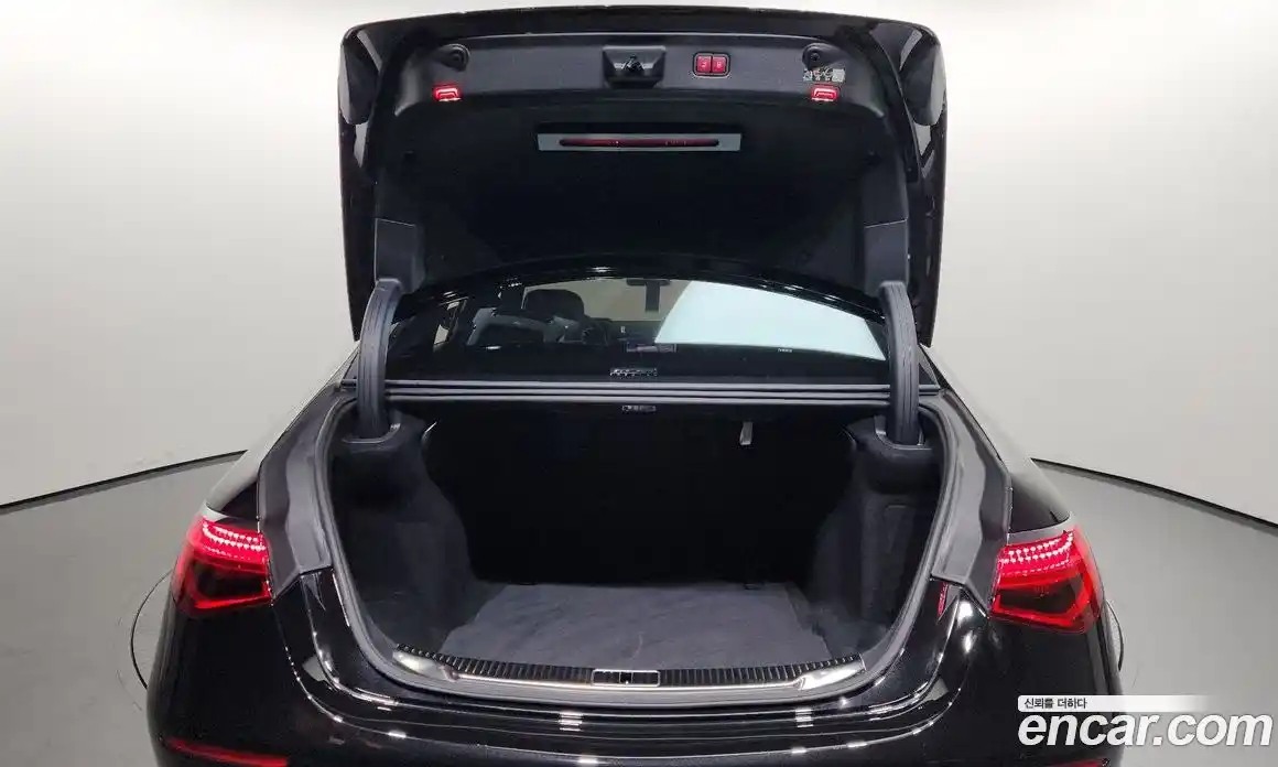 Mercedes-Benz S-Class 2023 4.0 Автомат в Москве № 202919, фото 9