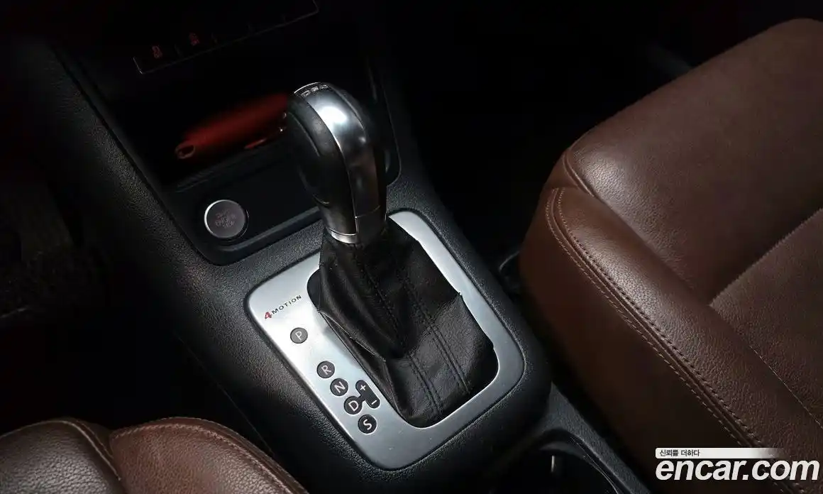 Volkswagen Tiguan 2014 2.0 Автомат в Москве № 205740, фото 17