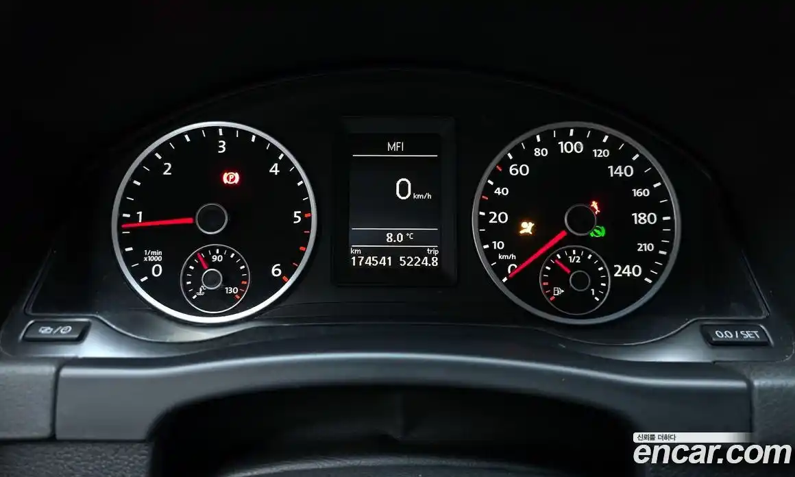 Volkswagen Tiguan 2014 2.0 Автомат в Москве № 205740, фото 18