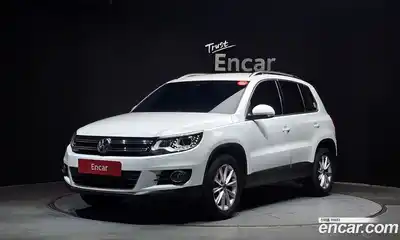 Volkswagen Tiguan 2014 2.0 Автомат в Москве № 205740, миниатюра 4