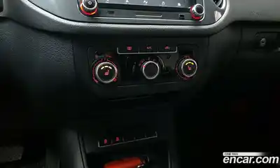 Volkswagen Tiguan 2014 2.0 Автомат в Москве № 205740, миниатюра 6