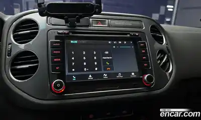 Volkswagen Tiguan 2014 2.0 Автомат в Москве № 205740, миниатюра 7