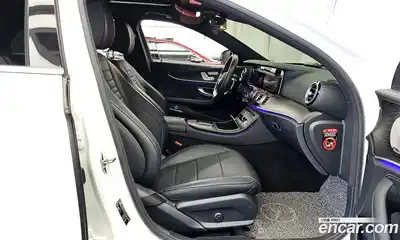 Mercedes-Benz E-Class 2022 1.9 Автомат в Москве № 206347, миниатюра 10