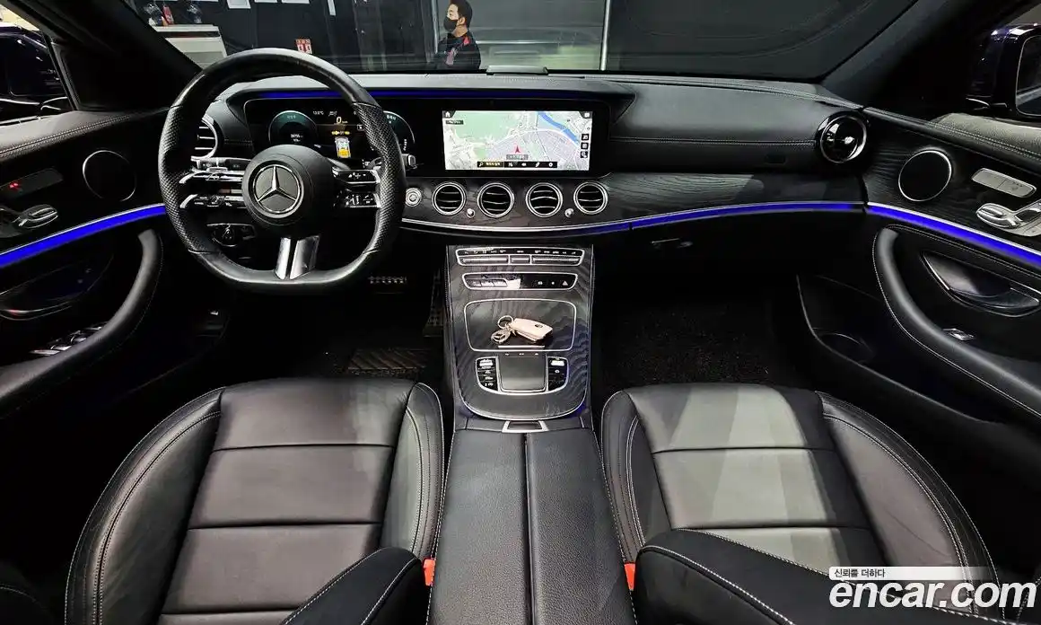 Mercedes-Benz E-Class 2021 1.9 Автомат в Москве № 206400, фото 18