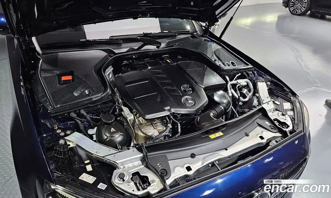 Mercedes-Benz E-Class 2021 1.9 Автомат в Москве № 206400, фото 20