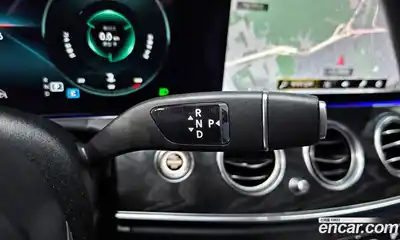 Mercedes-Benz E-Class 2021 1.9 Автомат в Москве № 206400, миниатюра 2