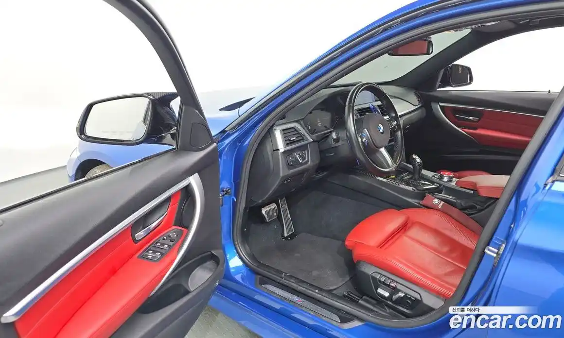 BMW 3-Series 2018 2.0 Автомат в Москве № 211784, фото 14